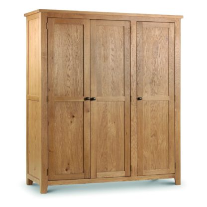 An Image of Marlborough Oak 3 Door Wardrobe