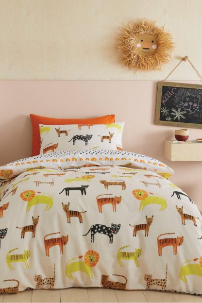 dce733ef7e39d8942b9986df3f89a77bd2f122d39cb0a7713a6e5861f0b1403e.jpg An Image of Khari Animals Single Duvet Set