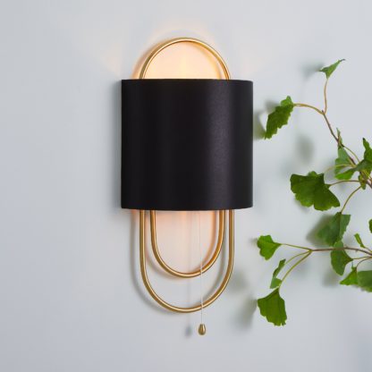 An Image of Hanna Wall Light Gold