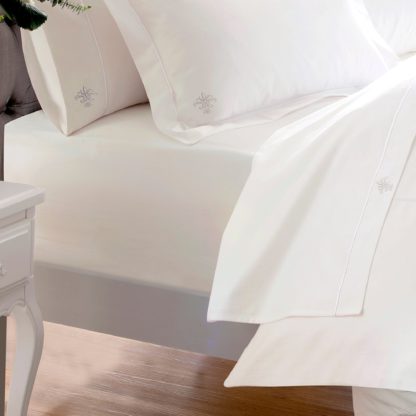 An Image of Dorma Egyptian Cotton 1000 Thread Count Fitted Sheet White