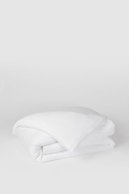 10b571cd256698c3b49f8f8906dd76d3456b5e0bead0e9b5133d0555abe95295.jpg An Image of Bamboo King Duvet Cover