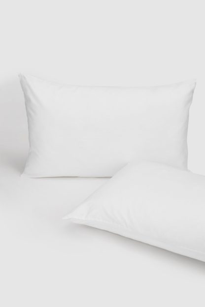 An Image of Easy Care Standard Pillowcase Pair