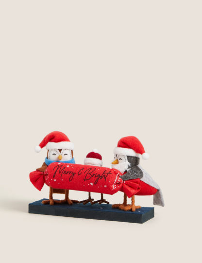 4a91c33d5ab1e8875616b85f4fe04ba8cdc8bbfa432b9a399462c749334441f7-1.jpg An Image of M&S Robin Trio Room Decoration