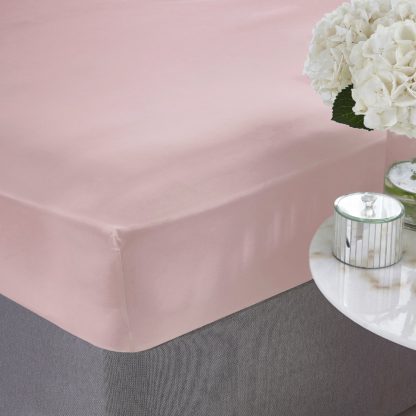 An Image of Silentnight Supersoft 28cm Fitted Sheet - Single