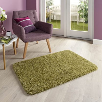 An Image of Marvel Shaggy Washable Rug Cream