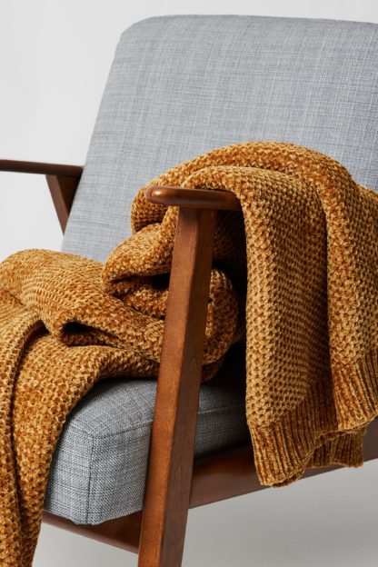 An Image of Chenille Throw