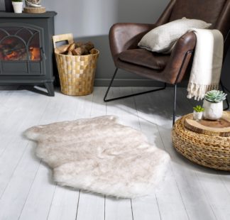 An Image of Copenhagen Single Pelt Faux Fur Rug Copenhagen Cream