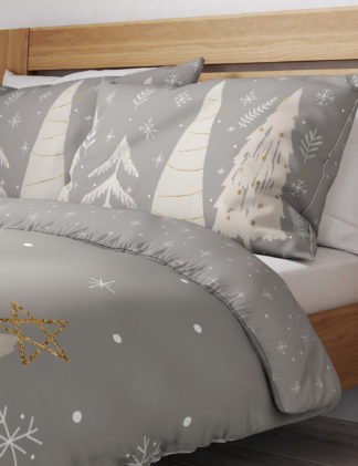 An Image of M&S Cotton Rich Winter Stag Bedding Set