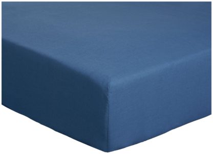 An Image of Argos Home Easycare Polycotton 28cm Fitted Sheet - Superking