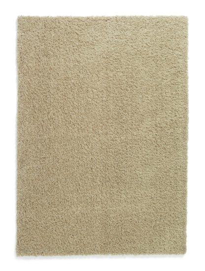 aa6ada832ec6fd549a674929200f118b43190f46e58561baaf61b0b9775c0d88.jpg An Image of Habitat Cosy Recycled Shaggy Rug - 120x170cm - Natural