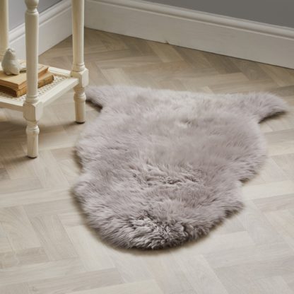 An Image of Single Pelt Sheepskin Rug Navy