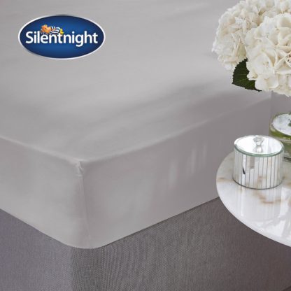 An Image of Silentnight Supersoft 28cm Fitted Sheet - Single