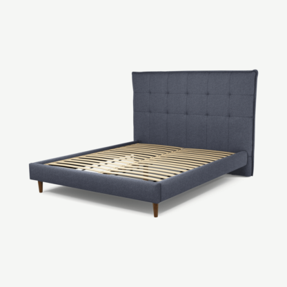 c43970220a75217f3112916f7818fb26921f6e6ff9a80323dc76bdf2eb2978b1.png An Image of Lamas King Size Bed, Navy Wool with Walnut Stain Oak Legs