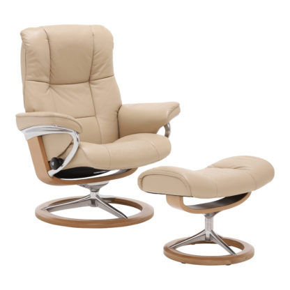 An Image of Stressless Mayfair Signature Chair & Stool, Paloma Vanilla & Oak