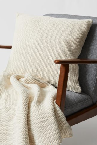 An Image of Rib Knit Cushion