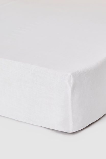 An Image of Easy Care Single Fitted Sheet