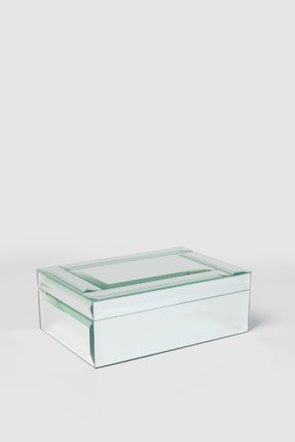 An Image of Bevelled Mirror Box
