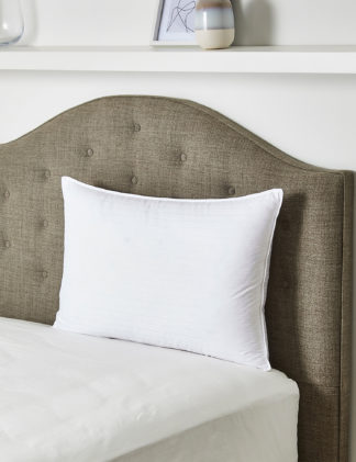 An Image of M&S Luxury Siberian Goose Down Medium Pillow