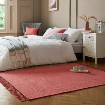 61dc0bc3715cf232dc2f30f16ac039625d5f4adb56b4d63eeb6f1ed1efffb143.jpg An Image of Quinn Chenille Rug Grey