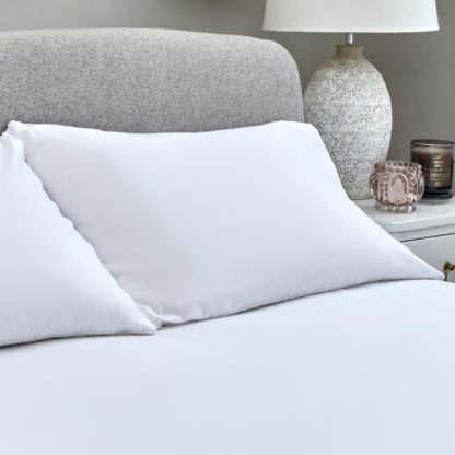 An Image of The Willow Manor Egyptian Cotton Sateen Oxford Pillowcase Pair - Glacier White