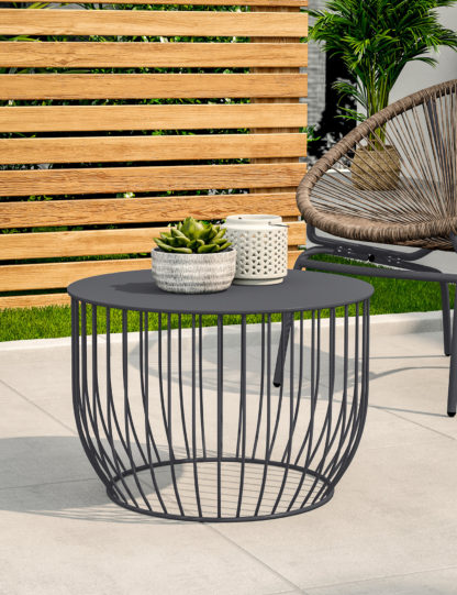 8038e1105c6b513e5bef3e4004f9fa000ed1f5cac0d9ebf2684d51e022d0a608.jpg An Image of M&S Loft Lois Garden Coffee Table