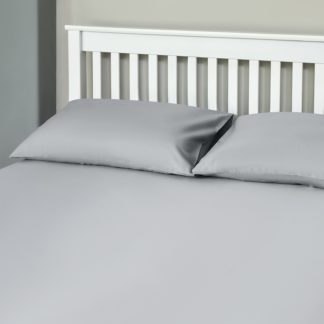 An Image of The Willow Manor 100% Cotton Percale King Fitted Sheet - Silver