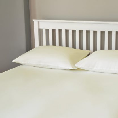 An Image of The Willow Manor 100% Cotton Percale Double Fitted Sheet - Ivory