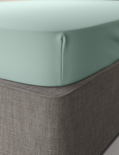 9dbd243d15e875ce483b1f61c1b0e6fbc25a187162b60d403f8e051e253c286d-1.jpg An Image of M&S Egyptian Cotton 400 Thread Count Sateen Fitted Sheet