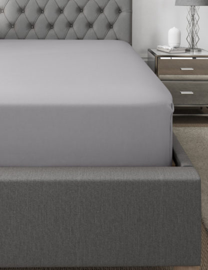 b1815e876d3976296f35db48c98e0b017298c2ca11d100b5825388d510a7719f.jpg An Image of M&S Egyptian Cotton 400 Thread Count Sateen Extra Deep Fitted Sheet