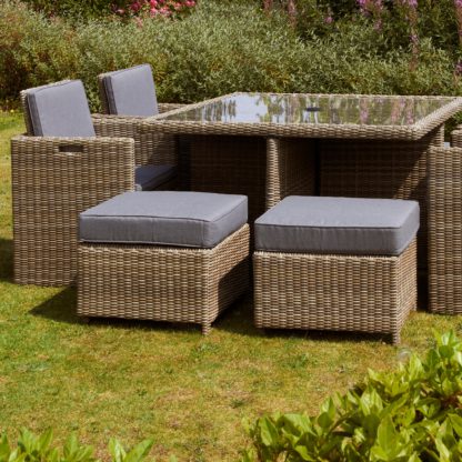 An Image of Wentwoth 8 Seater Cube Set Natural