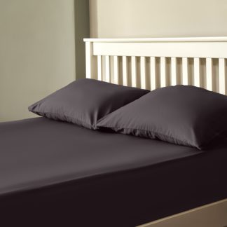 An Image of The Willow Manor 100% Cotton Percale King Fitted Sheet - Graphite