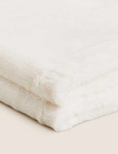 An Image of M&S Supersoft Faux Fur Throw