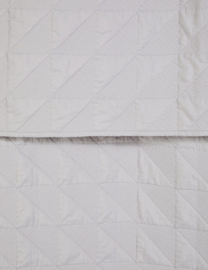 An Image of M&S Abstract Quilted Throw