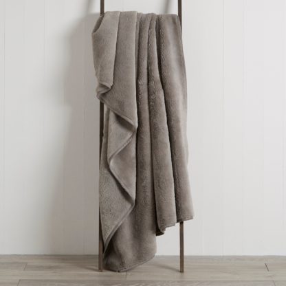 An Image of Aspen Plush Faux Fur 130cm x 180cm Throw Grey