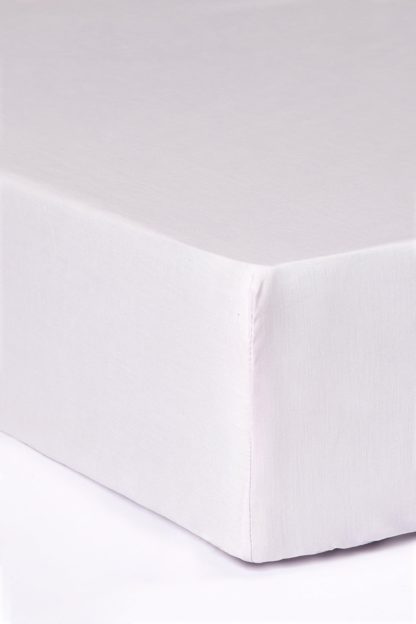 An Image of Cotton Rich Super King Fitted Sheet