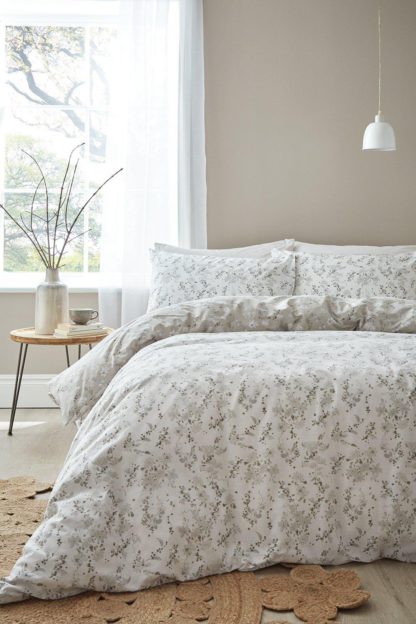 An Image of Akari Single Duvet Set