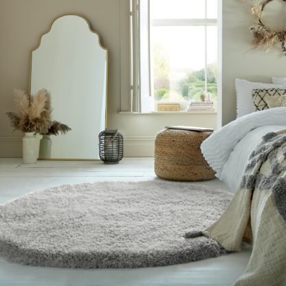 An Image of Polar Shaggy Circle Rug Polar Natural