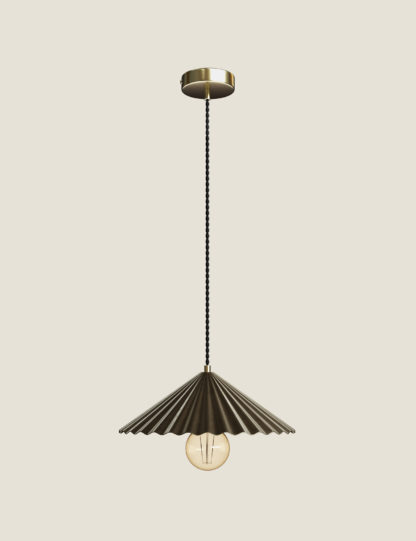 d5c36fd1b7ffe57d674c40e85e3d37d7df31d972100c14039ed1e1f8ec127dee.jpg An Image of M&S Collette Pendant Light