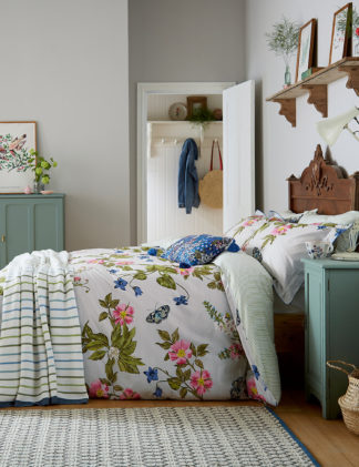 An Image of Joules Home Pure Cotton Floral Duvet Cover