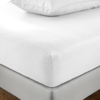 An Image of Soft Washed Cotton Fitted Sheet White