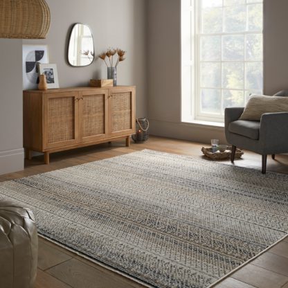 aee4e563328c5cfb8e8fa7ee503ddbe1fc70bd0cb363e373b6e2e518a1bf2dd9.jpg An Image of Parker Square Rug Parker Blue