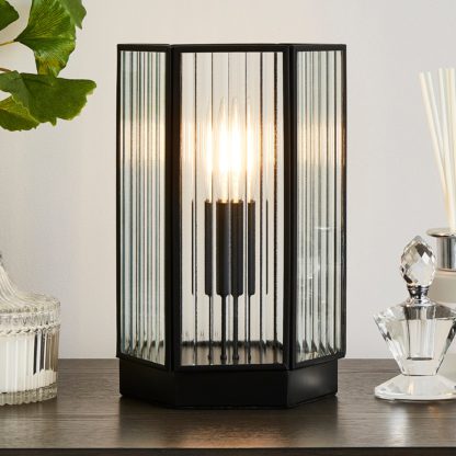 An Image of Voss Table Lamp Black