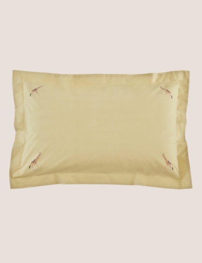 An Image of Sophie Allport 2 Pack Pure Cotton Giraffe Pillowcases