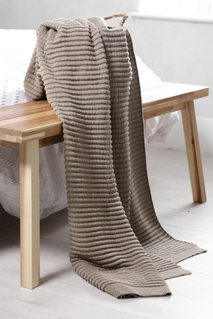 5f0105bd3470ca671b2faf5af6a084d813e822a86d223c293fe84a94a01ecb28.jpg An Image of Rib Knit Throw