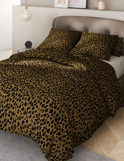 An Image of M&S Cotton Blend Leopard Bedding Set