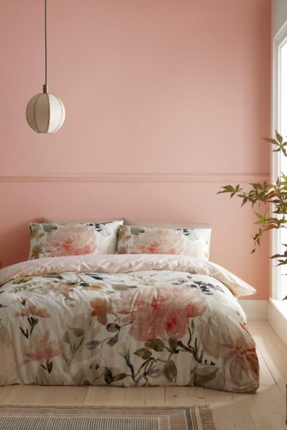 An Image of Orianna Floral Duvet Set