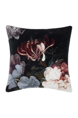 An Image of 'Winona' Dark Botanical Pillowcase Sham