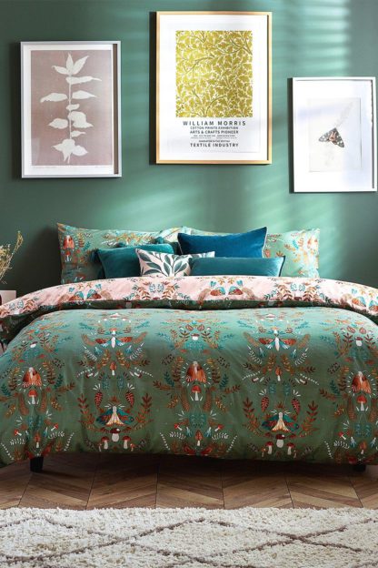 An Image of 'Luna Wood' Enchanting Floral Duvet Cover Set