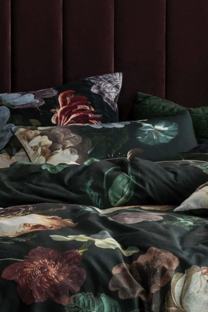 An Image of 'Winona' Dark Botanical Pillowcase Set