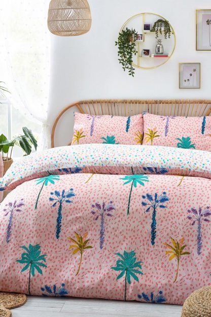 An Image of 'Palmtropolis' Vibrant Reversible Duvet Cover Set